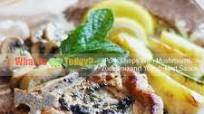 PORK CHOPS WITH MUSHROOMS, ZUCCHINI, AND YOGURT-MINT SAUCE PORK CHOPS WITH MUSHROOMS, ZUCCHINI, AND YOGURT-MINT SAUCE