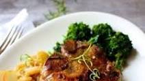 Pan-Seared Pork Chops with Apples and Onions Pan-Seared Pork Chops with Apples and Onions