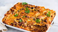 Cheesy beef goulash bake Cheesy beef goulash bake