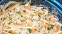 CROCK POT BUFFALO CHICKEN PASTA CROCK POT BUFFALO CHICKEN PASTA