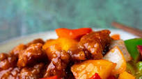 Sweet and Sour Pork (咕噜肉) Sweet and Sour Pork (咕噜肉)
