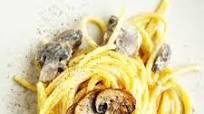 Vegan Mushroom Alfredo Pasta Vegan Mushroom Alfredo Pasta