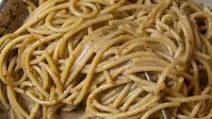 Cacio e Pepe (Spaghetti With Black Pepper and Pecorino Romano) Recipe Cacio e Pepe (Spaghetti With Black Pepper and Pecorino Romano) Recipe
