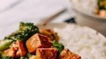 10-Minute Broccoli Tofu Bowls 10-Minute Broccoli Tofu Bowls
