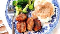 Chicken Fried Pork Medallions {Homemade Gravy} Chicken Fried Pork Medallions {Homemade Gravy}