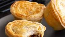 Mini Meat Pies (Australian Party Pies) Mini Meat Pies (Australian Party Pies)