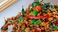 15 Minute Thai Basil Tofu Stir Fry (Pad Krapow) 15 Minute Thai Basil Tofu Stir Fry (Pad Krapow)