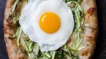 Gjelina's Asparagus Pizza With Fontina, Garlic Confit, and a Fried Egg Gjelina's Asparagus Pizza With Fontina, Garlic Confit, and a Fried Egg
