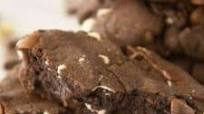 Triple Chocolate Chip Cookies (Crumbl Copycat) Triple Chocolate Chip Cookies (Crumbl Copycat)