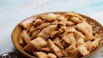 Sooji Mathri Recipe Sooji Mathri Recipe