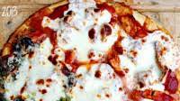 Wingless Buffalo Chicken Pizza Wingless Buffalo Chicken Pizza