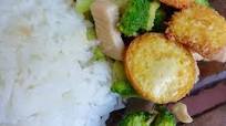 Stir Fried Broccoli and Chicken with Egg Tofu Stir Fried Broccoli and Chicken with Egg Tofu