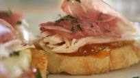 bruschetta w. apricot, roasted chicken & prosciutto bruschetta w. apricot, roasted chicken & prosciutto