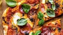 Sweet and Spicy Tomato Basil Pepperoni Pizza Sweet and Spicy Tomato Basil Pepperoni Pizza