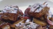 Glazed Pork Tenderloin with Pear and Thyme Glazed Pork Tenderloin with Pear and Thyme