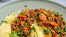 Scottish Mince and Tatties (Easy Ground Beef Recipe) Scottish Mince and Tatties (Easy Ground Beef Recipe)