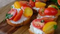 Grape Tomato & Ricotta Crostini Grape Tomato & Ricotta Crostini