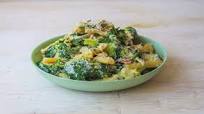 Twisted Pasta with Creamy Greens & Bacon Twisted Pasta with Creamy Greens & Bacon