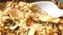 Kasha with mushrooms (Kasha mit schveml) Kasha with mushrooms (Kasha mit schveml)