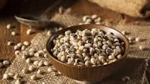 Black-Eyed Peas with Greens & Herb Topping Black-Eyed Peas with Greens & Herb Topping