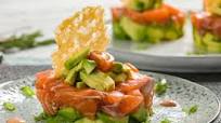 Salmon tartare with avocado Salmon tartare with avocado