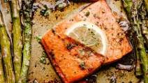 Lemon Garlic Baked Sockeye Salmon with Asparagus Lemon Garlic Baked Sockeye Salmon with Asparagus