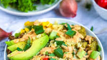 Healthy Tangy Sriracha Burger Bowl Healthy Tangy Sriracha Burger Bowl