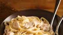 Easy Weeknight Creamy Chicken Alfredo Easy Weeknight Creamy Chicken Alfredo