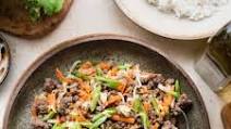 Egg Roll Bowl (Filipino Lumpia Bowl: Lumpiang Hubad) Egg Roll Bowl (Filipino Lumpia Bowl: Lumpiang Hubad)