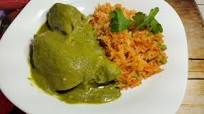 Mole verde con gallina Mole verde con gallina