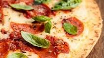 Easy Thin Crust Pizza Easy Thin Crust Pizza