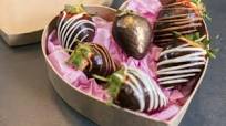 Chocolate-Covered Strawberry Truffles Chocolate-Covered Strawberry Truffles