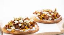 Mini Carnitas Flatbreads with Lime Crema and Corn ready in 15 minutes Mini Carnitas Flatbreads with Lime Crema and Corn ready in 15 minutes
