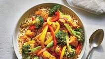 Make This Healthy Chicken Curry Stir-fry In 25 Minutes Make This Healthy Chicken Curry Stir-fry In 25 Minutes
