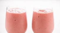 Strawberry Orange Smoothie with Greek yogurt Strawberry Orange Smoothie with Greek yogurt