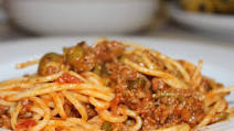 Spanish Spaghetti with Olives Spanish Spaghetti with Olives