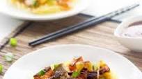 Easy Sweet and Sour Sauce with Grilled Pork and Spaghetti Squash Easy Sweet and Sour Sauce with Grilled Pork and Spaghetti Squash