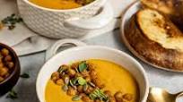 Vegan Roasted Carrot & Cauliflower Soup Vegan Roasted Carrot & Cauliflower Soup