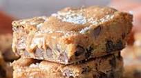 Salted Caramel Chocolate Chip Cookie Bars Salted Caramel Chocolate Chip Cookie Bars