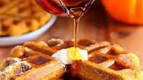 Gluten-Free Pumpkin Waffles {Dairy-Free Option} Gluten-Free Pumpkin Waffles {Dairy-Free Option}