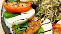 Roasted Tomato Caprese Salad Roasted Tomato Caprese Salad