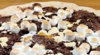 Dessert Pizza with Nutella Dessert Pizza with Nutella