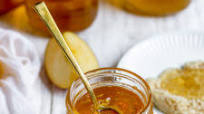 How to Make Apple Jelly From Juice How to Make Apple Jelly From Juice