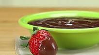 COOL WHIP Chocolate-Dipped Strawberries COOL WHIP Chocolate-Dipped Strawberries