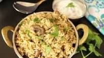 Dindigul Thalappakkati Biryani With Mushrooms and Soy Chuncks. Dindigul Thalappakkati Biryani With Mushrooms and Soy Chuncks.