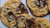Bakery Style Chocolate Chip Cookies Bakery Style Chocolate Chip Cookies
