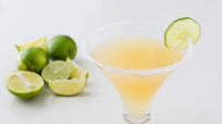 CLASSIC SHAKEN MARGARITA CLASSIC SHAKEN MARGARITA
