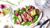 25 Low-Carb Dinners Under 15 Grams of Carbs 25 Low-Carb Dinners Under 15 Grams of Carbs