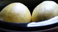How to Cook Spaghetti Squash in the Crockpot How to Cook Spaghetti Squash in the Crockpot