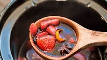 Slow Cooker Strawberry Mulled Wine Slow Cooker Strawberry Mulled Wine